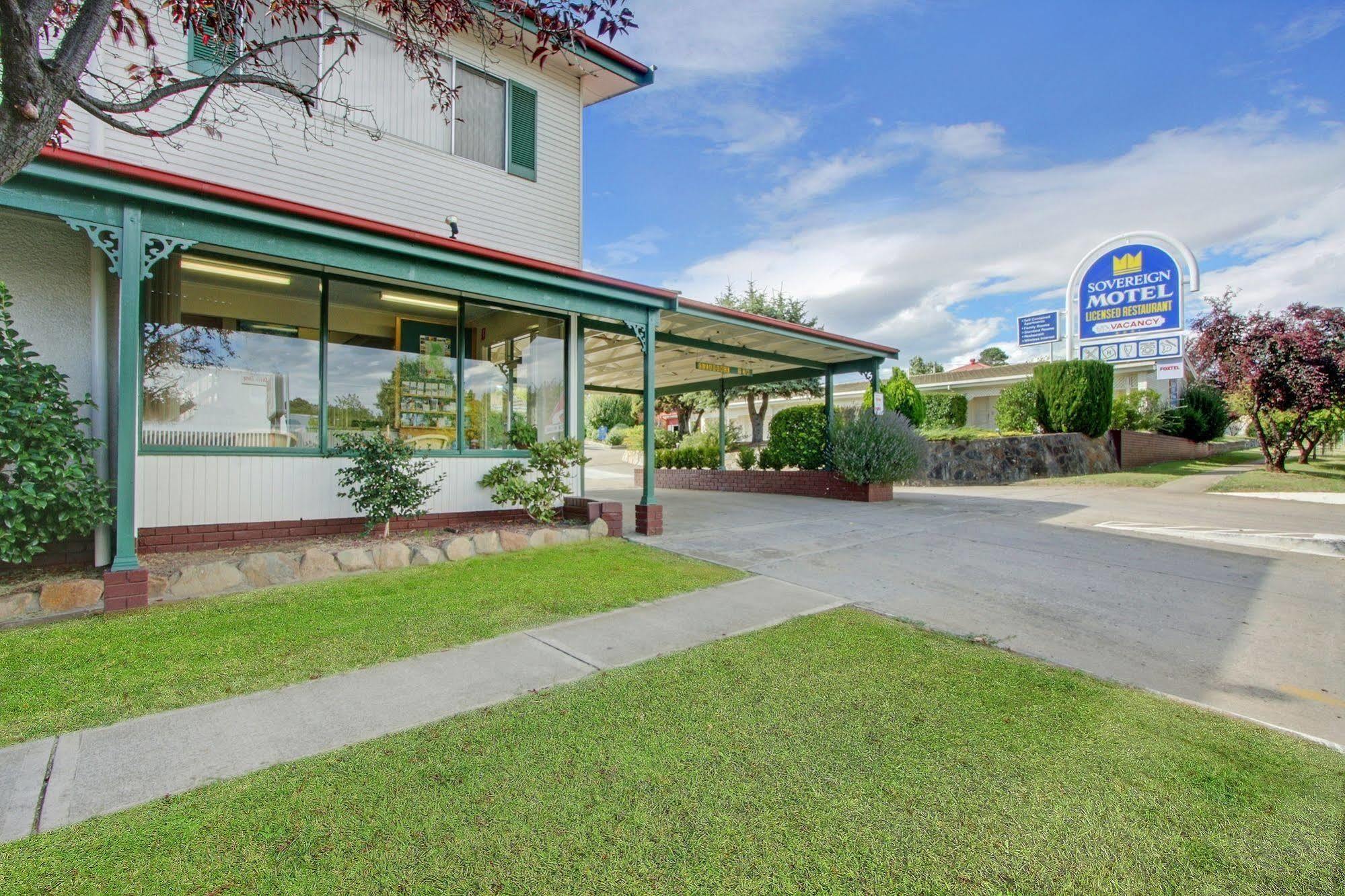 Redhill Cooma Motor Inn Dış mekan fotoğraf