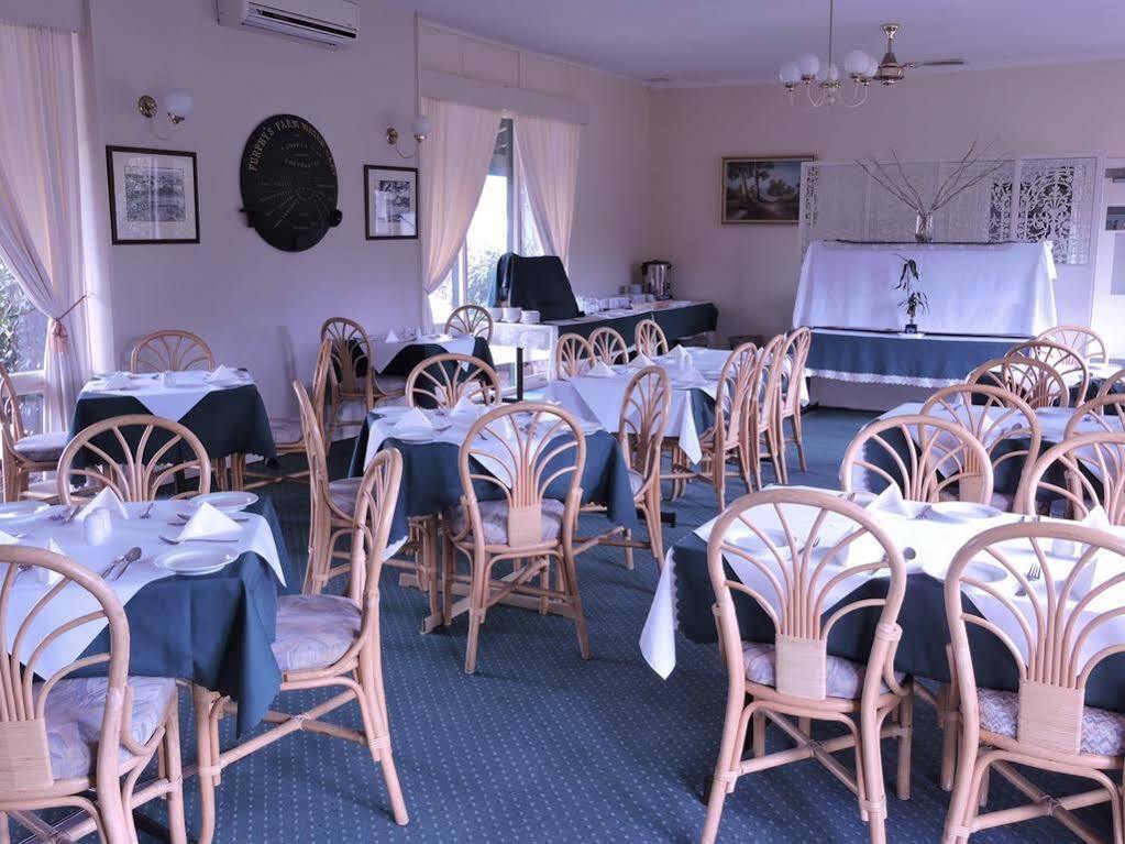 Redhill Cooma Motor Inn Dış mekan fotoğraf