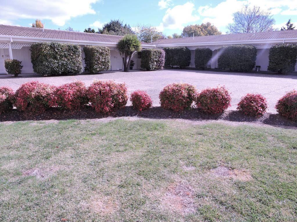 Redhill Cooma Motor Inn Dış mekan fotoğraf
