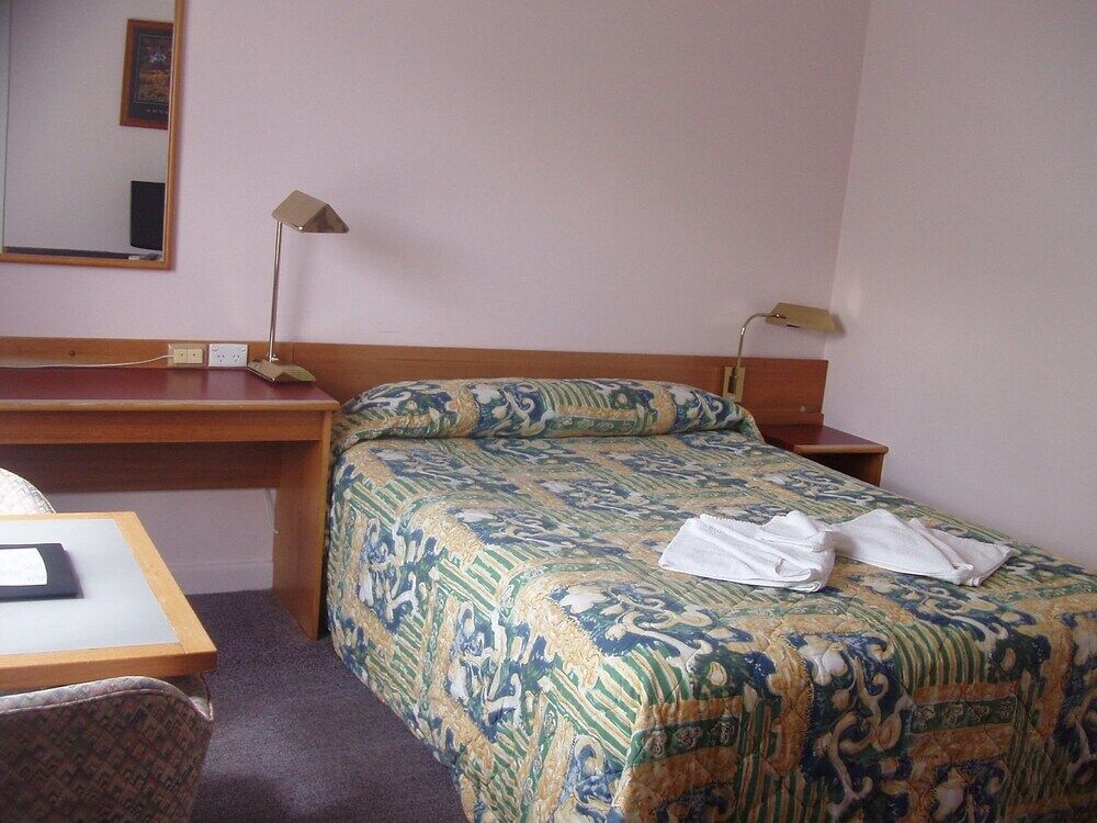 Redhill Cooma Motor Inn Dış mekan fotoğraf